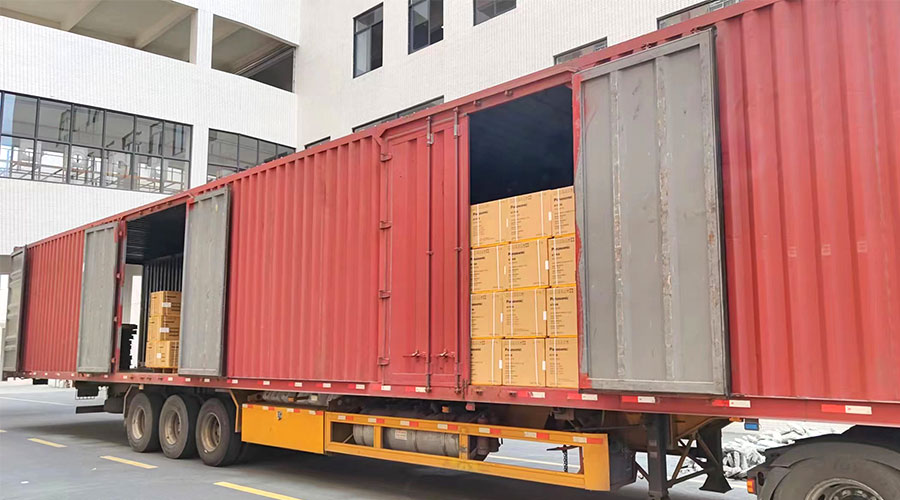 使命必達(dá)！高效完成國內(nèi)知名品牌客戶迷你洗衣機裝柜發(fā)貨